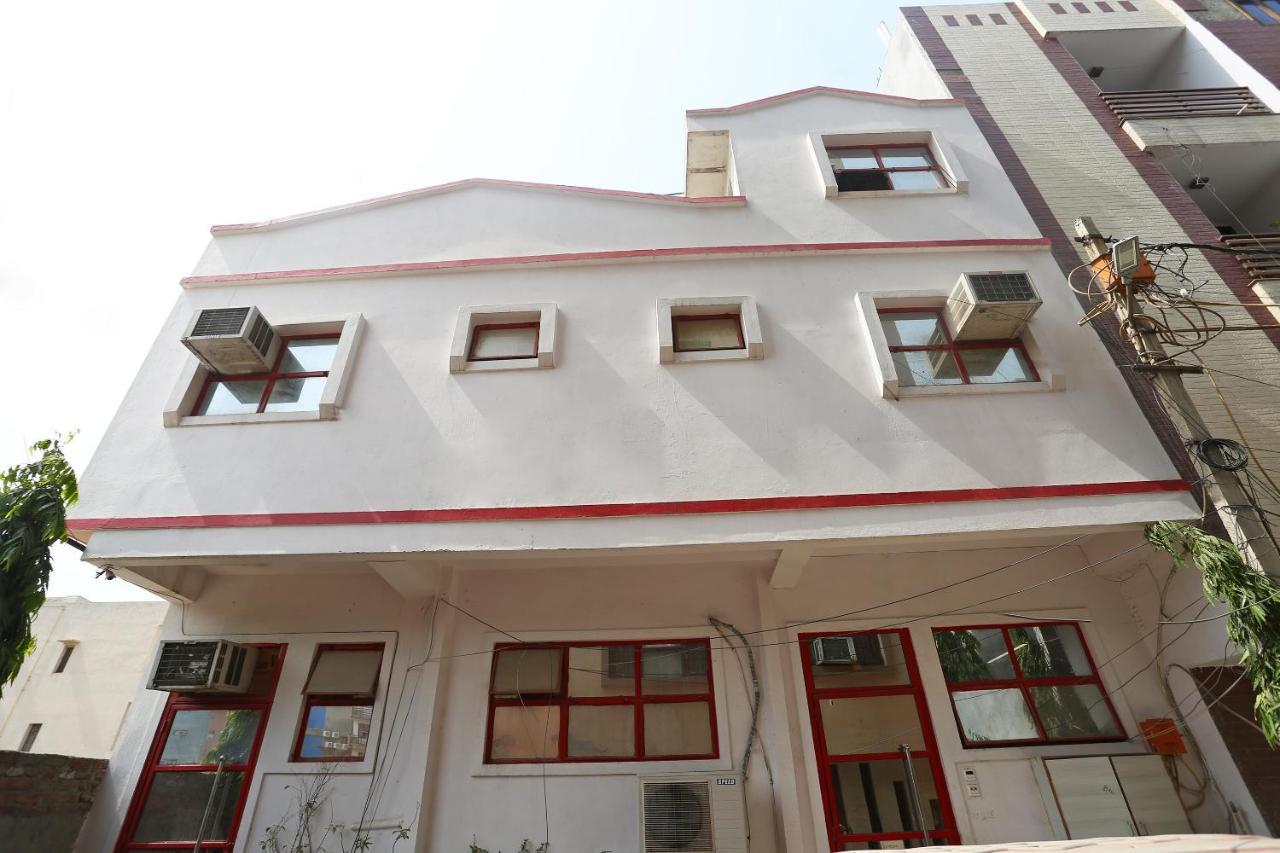 OYO 8253 Golden Heights Hotel New Delhi Eksteriør billede